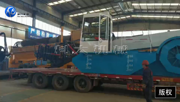 發(fā)往四川全自動割草船